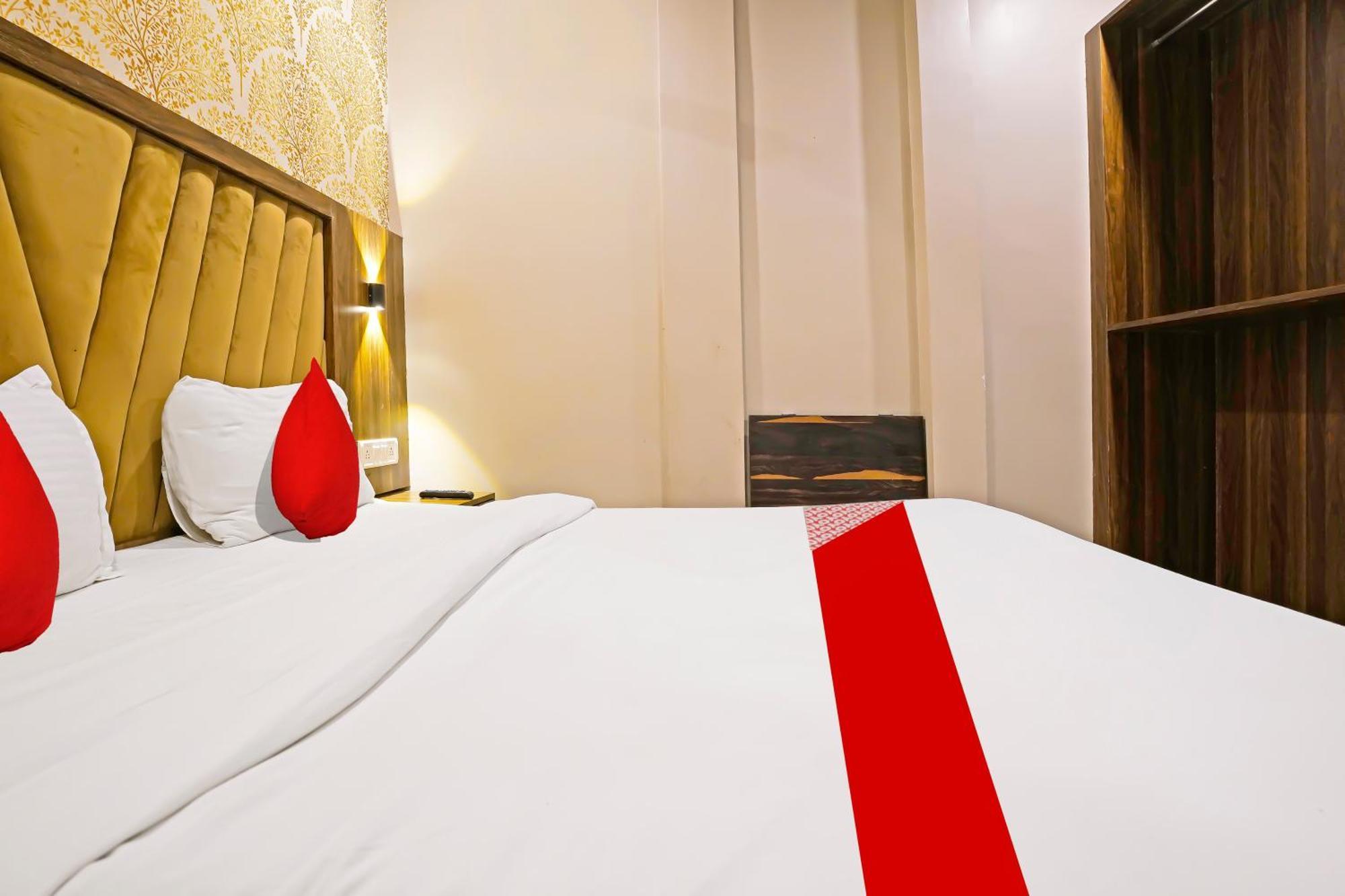 Super Hotel O Homestay Andheri East Bombaim Exterior foto