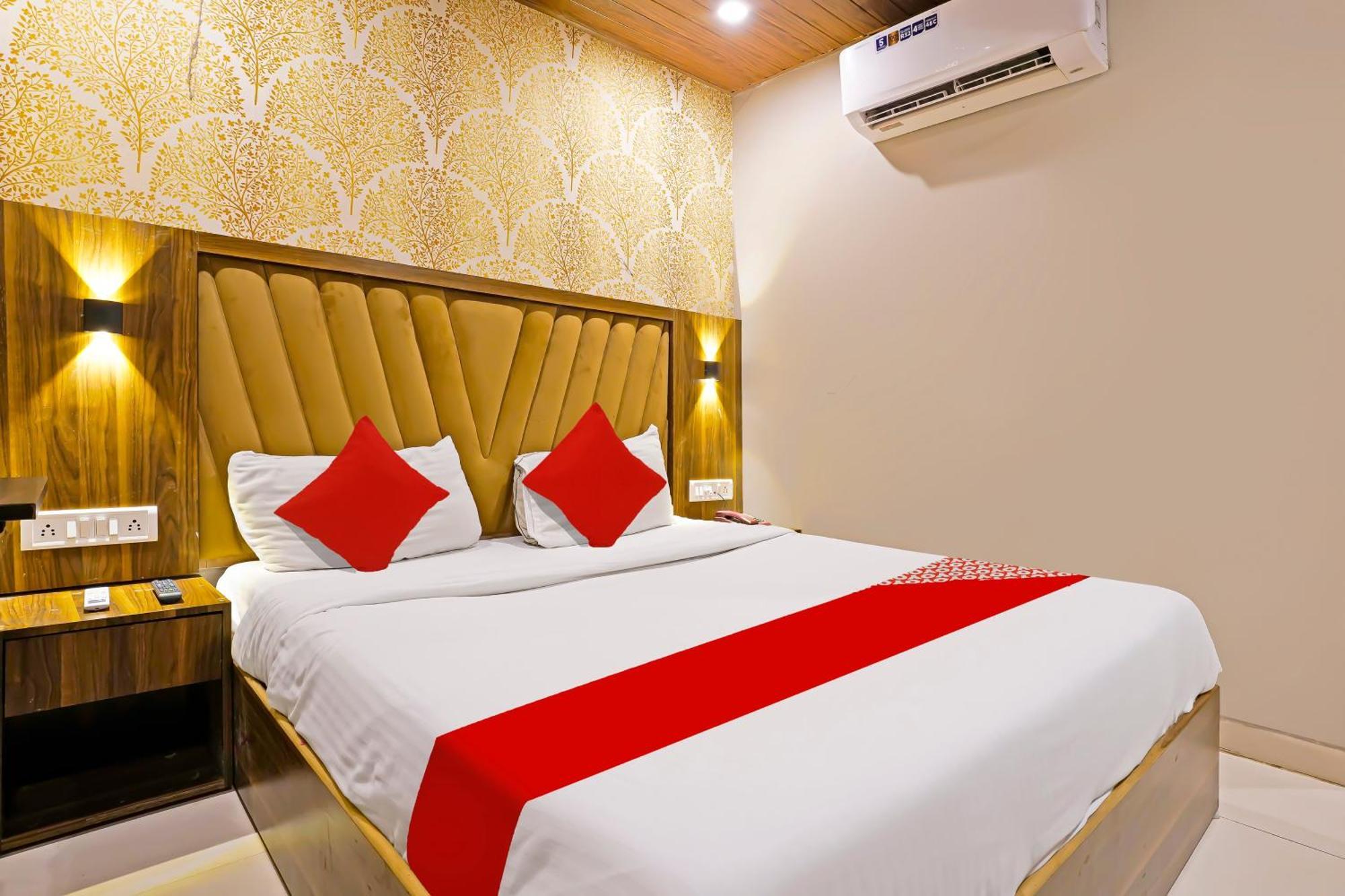 Super Hotel O Homestay Andheri East Bombaim Exterior foto